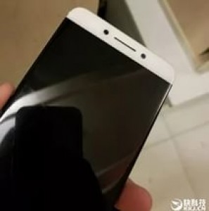 LeEco получит изогнутый дисплей