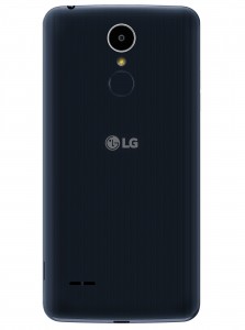  Гаджет LG K8 оборудован 5-дюймовым с 2,5D-стеклом