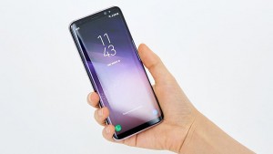 Samsung Galaxy S8 получит не только Bixby, но и Google Assistant