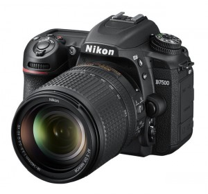 Продажи цифрового зеркального фотоаппарата Nikon D7500 начнутся уже летом
