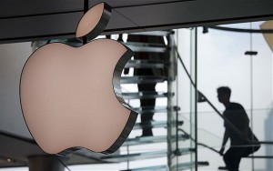 Корпорация Apple уверенно лидирует на рынке инновационных технологий