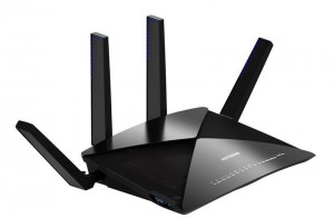 NETGEAR Nighthawk X10 R9000 - трехдиапазонный маршрутизатор с передачей до 4600 Мбит / с