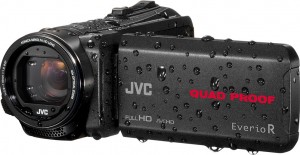 Видеокамера JVC GZ-R550   не тонет в воде 