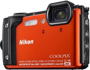 Nikon Coolpix W300 не боится падений