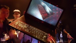 Computex 2017: ASUS ROG Zephryus GX501 Ультра тонкий ноутбук