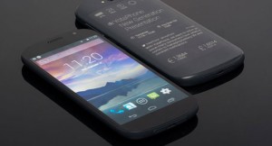 Представлен смартфон YotaPhone 3. 