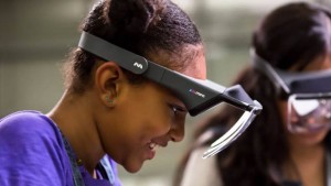  Mira представила недорогой шлем дополненной реальности для iPhone 7