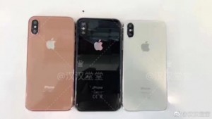 iPhone 8 засветился на реальном фото