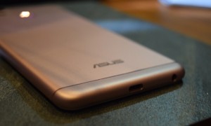  Убийца конкурентов за 14 000 рублей - Asus Zenfone 4 Max ZC554KL