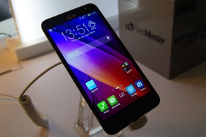 Доступный планшет-телефон для ребенка ASUS ZenFone Go ZB690KG