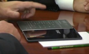 Yota YotaPhone 3 готовят к релизу