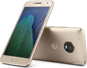 Motorola Moto G5 Plus со странным дизайном