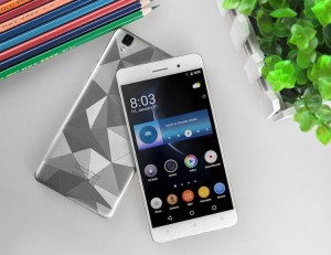 Bluboo Picasso со стильным корпусом