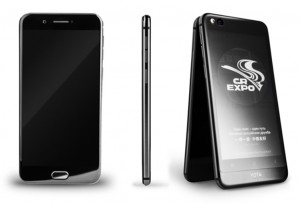 YotaPhone показали в Пекине