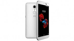 Смартфон ZTE Blade A910 порадовал дизайном