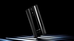 Китайская компания UmiDigi сообщила о выпуске бюджетного безрамочного смартфона Crystal.