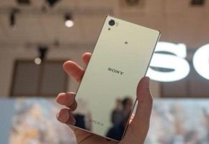 Sony Xperia Z5 Premium можно легко поцарапать