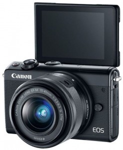 Canon EOS M100 с двумя объективами