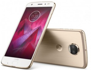 Смартфон Moto Z2 Force вышел в Европе