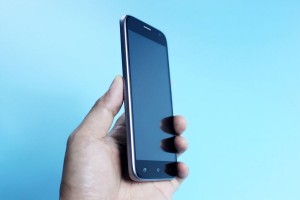 Новый мобильный аппарат Uhans Mix 2. 