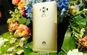  Huawei Mate 10 Pro в трех цветах