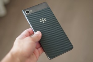 Смартфон BlackBerry Motion получил защиту от воды и пыли