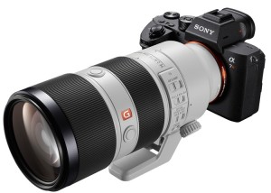  Sony представила фотоаппарат α7R III 