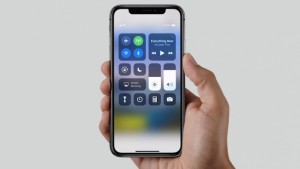 iPhone X и громадные очереди