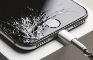  Наиболее частые причины поломок iPhone 7