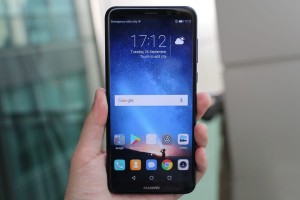 Старт российских продаж смартфона  Huawei Nova 2i назначен на 25 ноября 