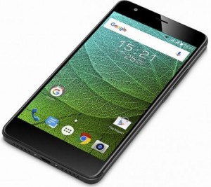  Бюджетный смартфон Fly Power Plus 2 вышел в России