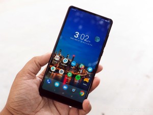 Xiaomi Mi Mix 3 получит заднюю панель в стиле iPhone X?