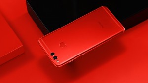  Huawei начинает международные продажи смартфона Honor View 10 