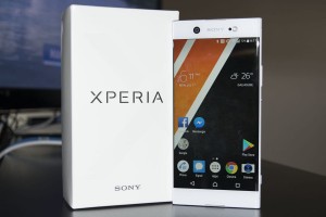  Смартфоны среднего класса Xperia XA2 и XA2 Ultra и бюджетную модель Xperia L2
