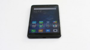 Xiaomi Mi Max 3 показался на живых фото