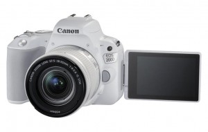 Фотокамера Canon EOS 200D получила поворотный дисплей