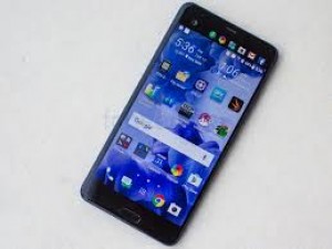 HTC U Ultra начал обновляться до Android 8.0 Oreo 
