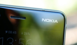 Изогнутый  флагман Nokia 8 Sirocco