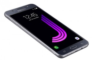 Samsung Galaxy J7 Duo получит двойную камеру и съемную АКБ