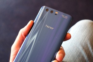 Новинка Huawei Honor 10 