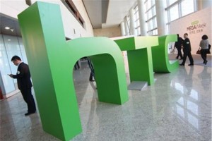 Смартфон HTC Desire 12 укомплектован двумя камерами