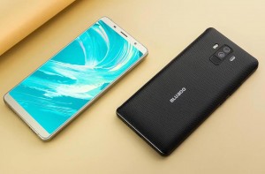 Bluboo S3 разбирают как горячие пирожки