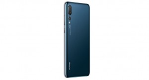 В России начались продажи флагманского смартфона Huawei P20 Pro