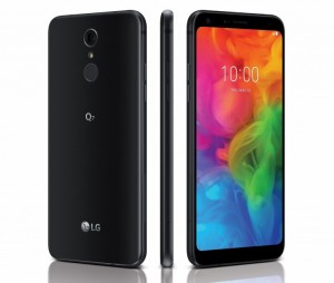 Смартфон LG Q7 оценен в 25 тысяч рублей