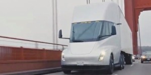 Tesla Semi уже ездит по дорогам