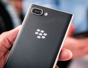 BlackBerry Ghost смартфон с улучшенной двойной камерой