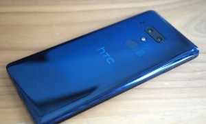 Объявлена российская цена фаблета  HTC U12+