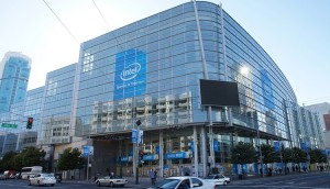 Доходы Intel стремительно растут