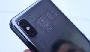 Задняя крышка Xiaomi Mi 8 Explorer Edition оказалась действительно прозрачной