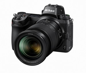Беззеркальная камера Nikon Z7 оценена в 260 тысяч рублей